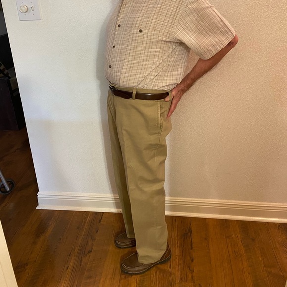 DOCKERS DRESS PANTS Size 36 x 30 - Picture 2 of 6